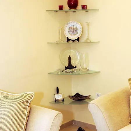 Cozy 100 Meters From The Sea